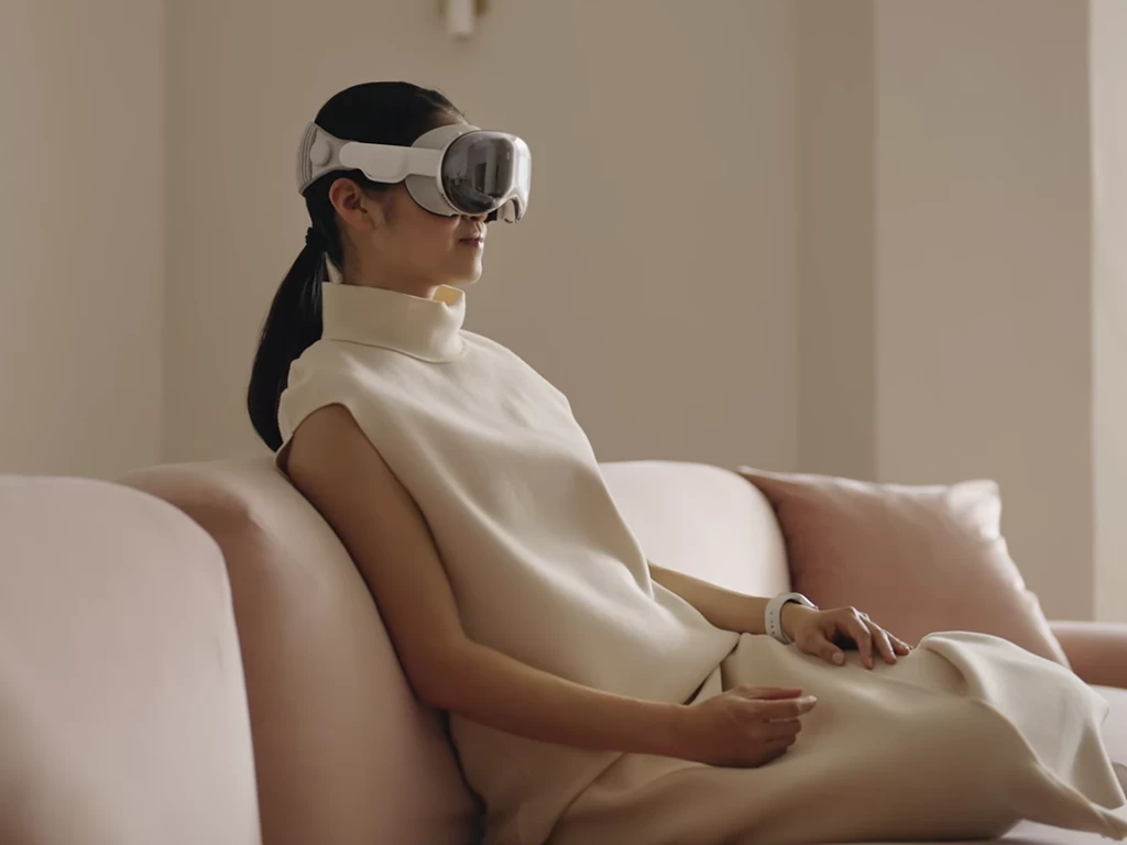 增强现实与全息甲板：苹果的 VisionPro 和元宇宙为何代表着对未来计算截然不同的理念